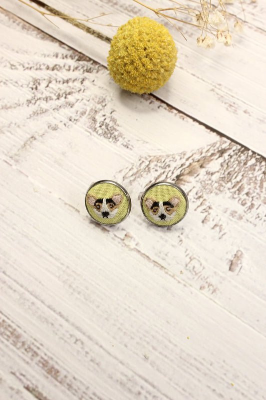 Embroidery Corgi Studs #51B