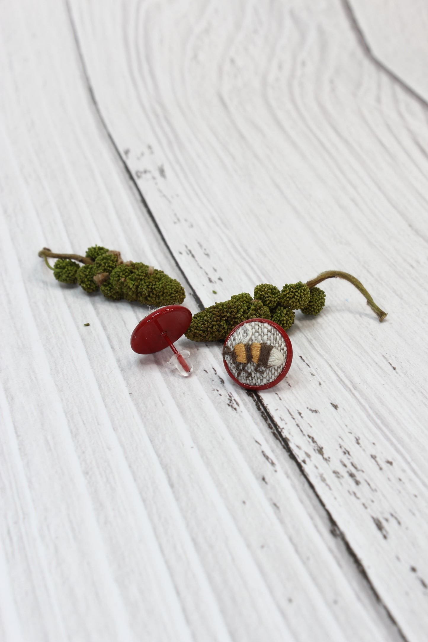 Embroidery Bee Studs