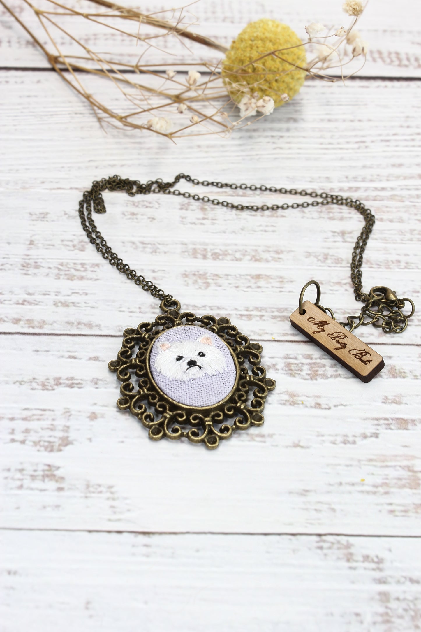 Embroidery Pomeranian Necklace