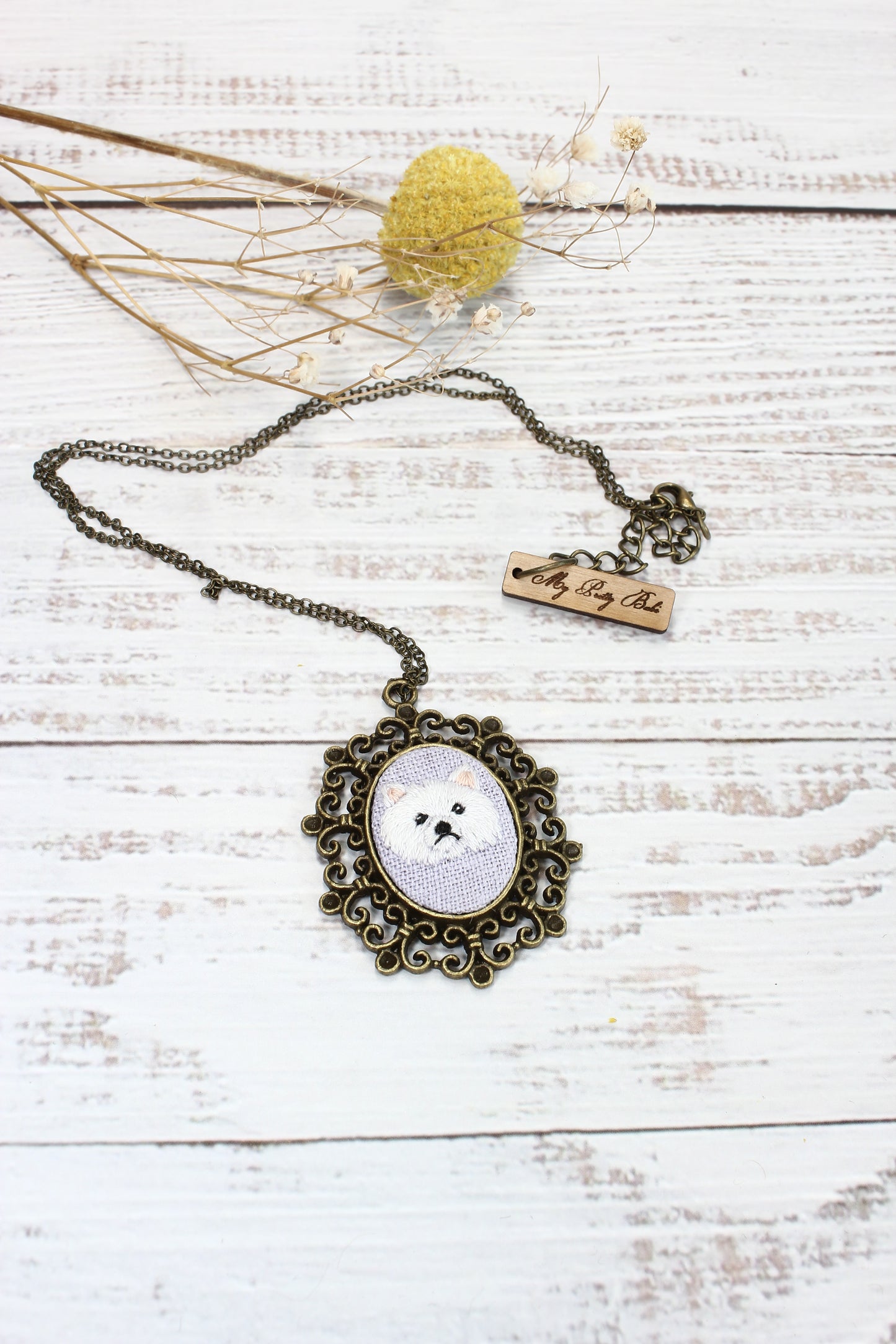 Embroidery Pomeranian Necklace