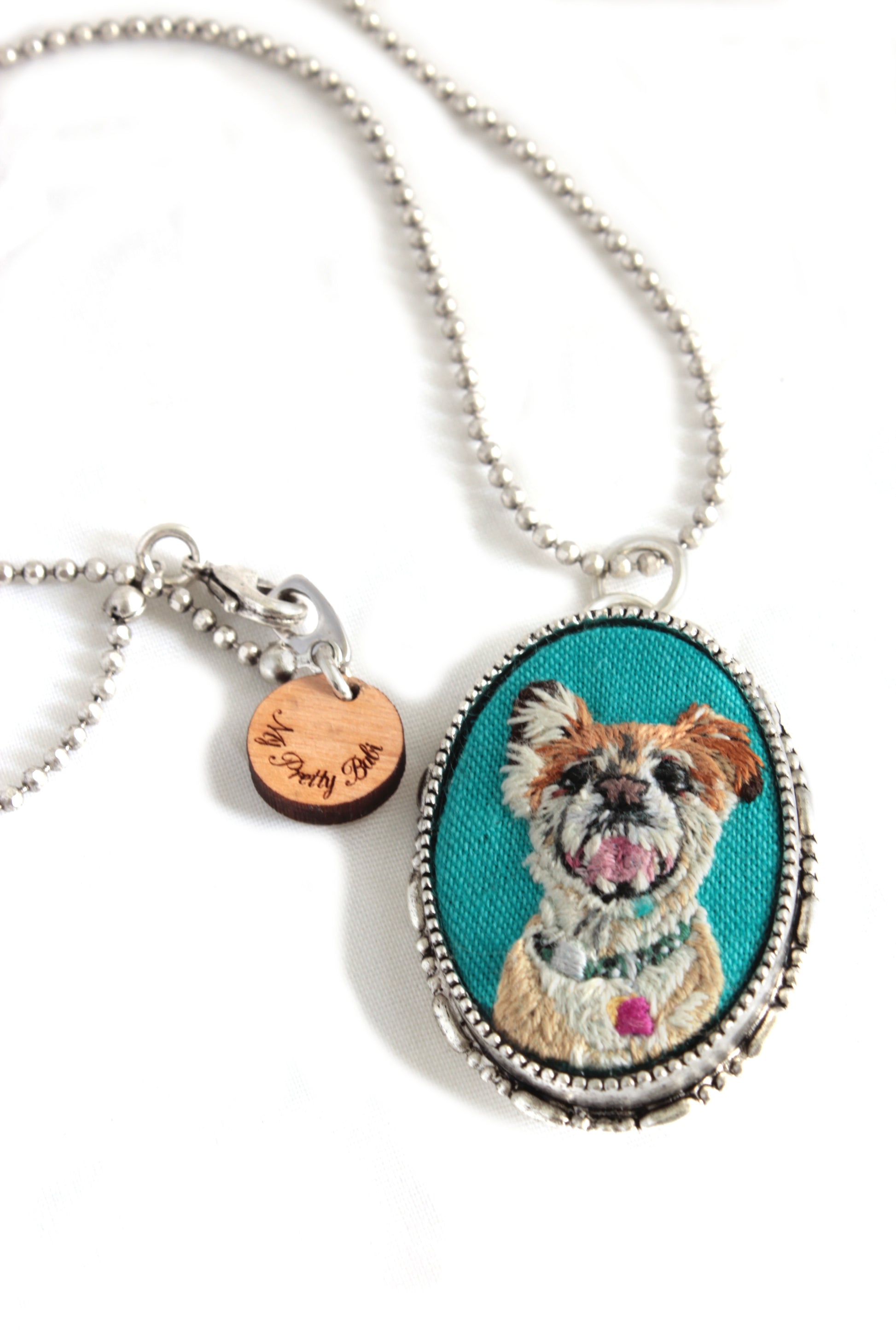 Embroidery Custom Pet Portrait Necklace Brooch