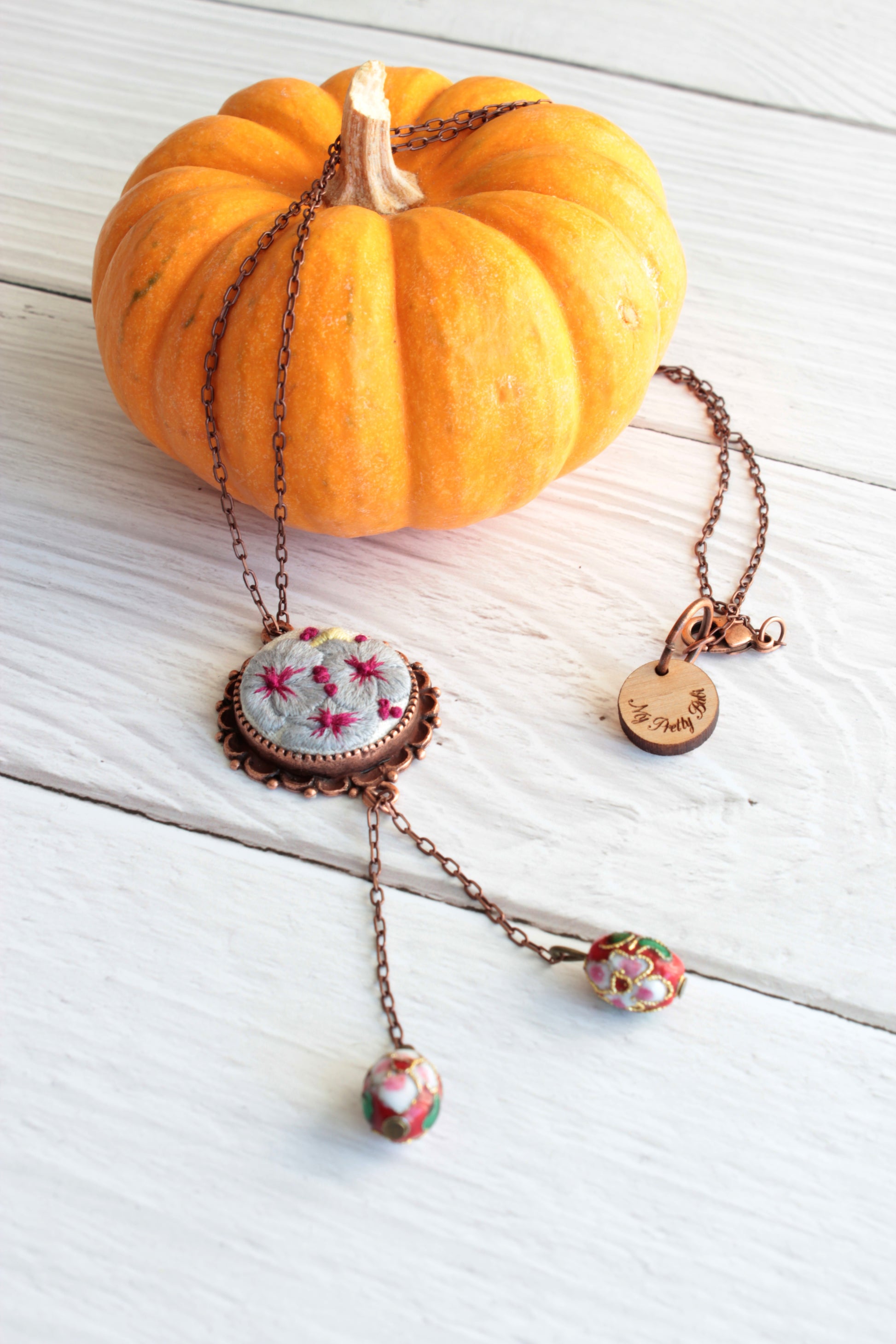 Pansies Necklace, My Pretty Babi, Embroidery Necklace