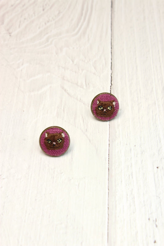 Embroidery Persian Cat Studs #47