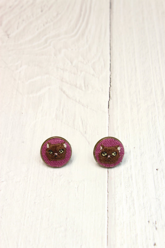 Embroidery Persian Cat Studs #47