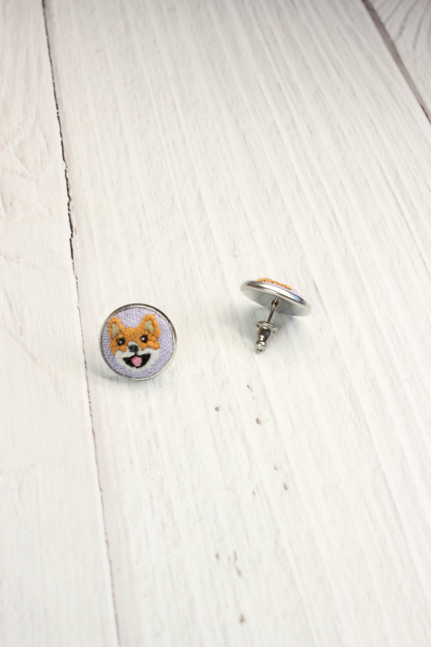 Embroidery Shiba Studs Earrings