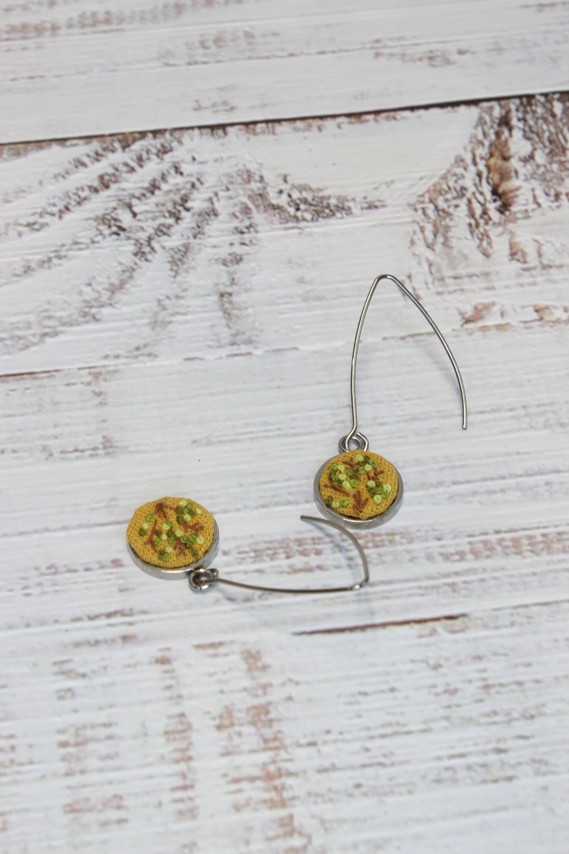Embroidery Green Flower Wire Earrings