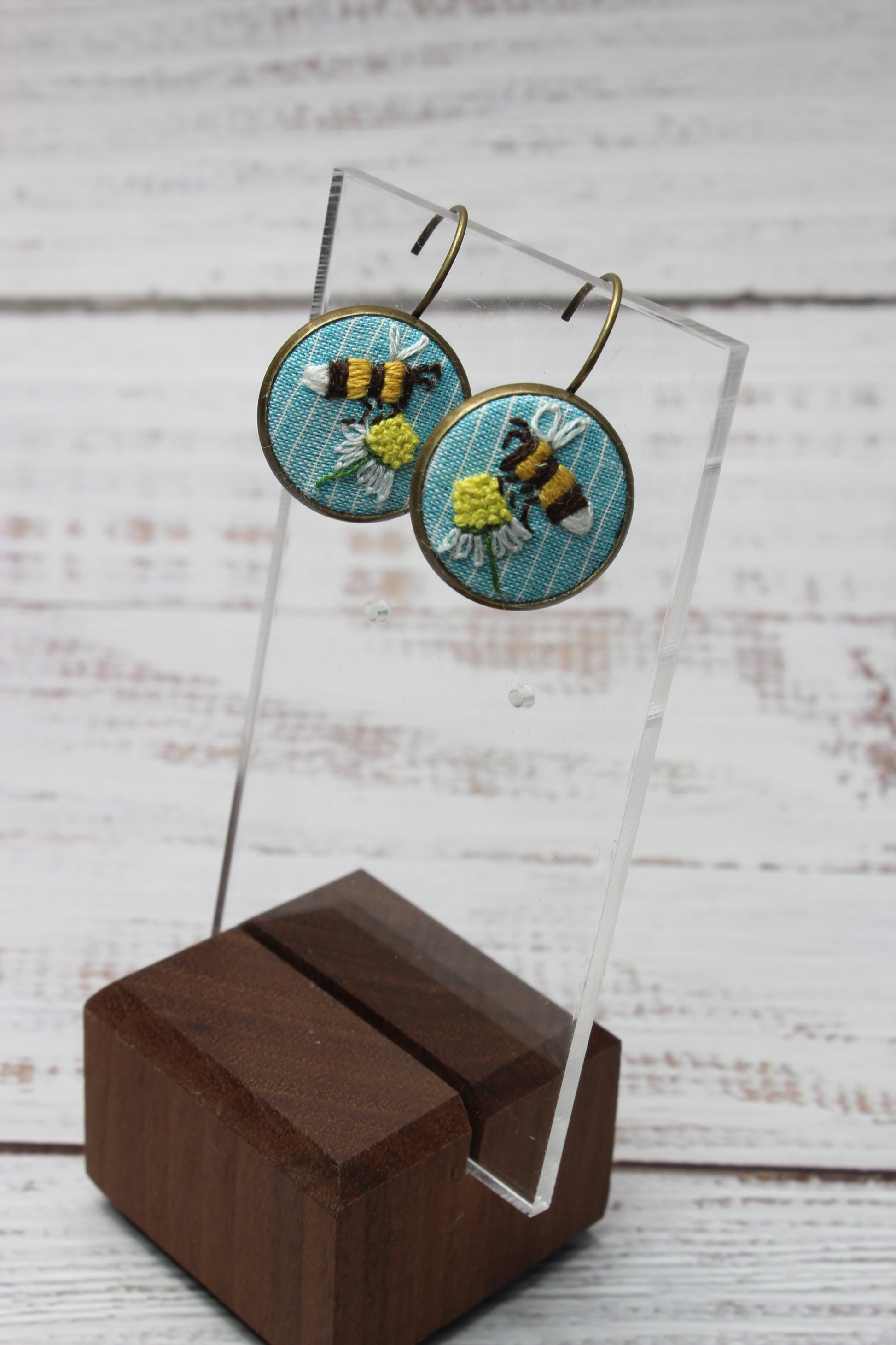 Embroidery Bee & Daisy Earrings