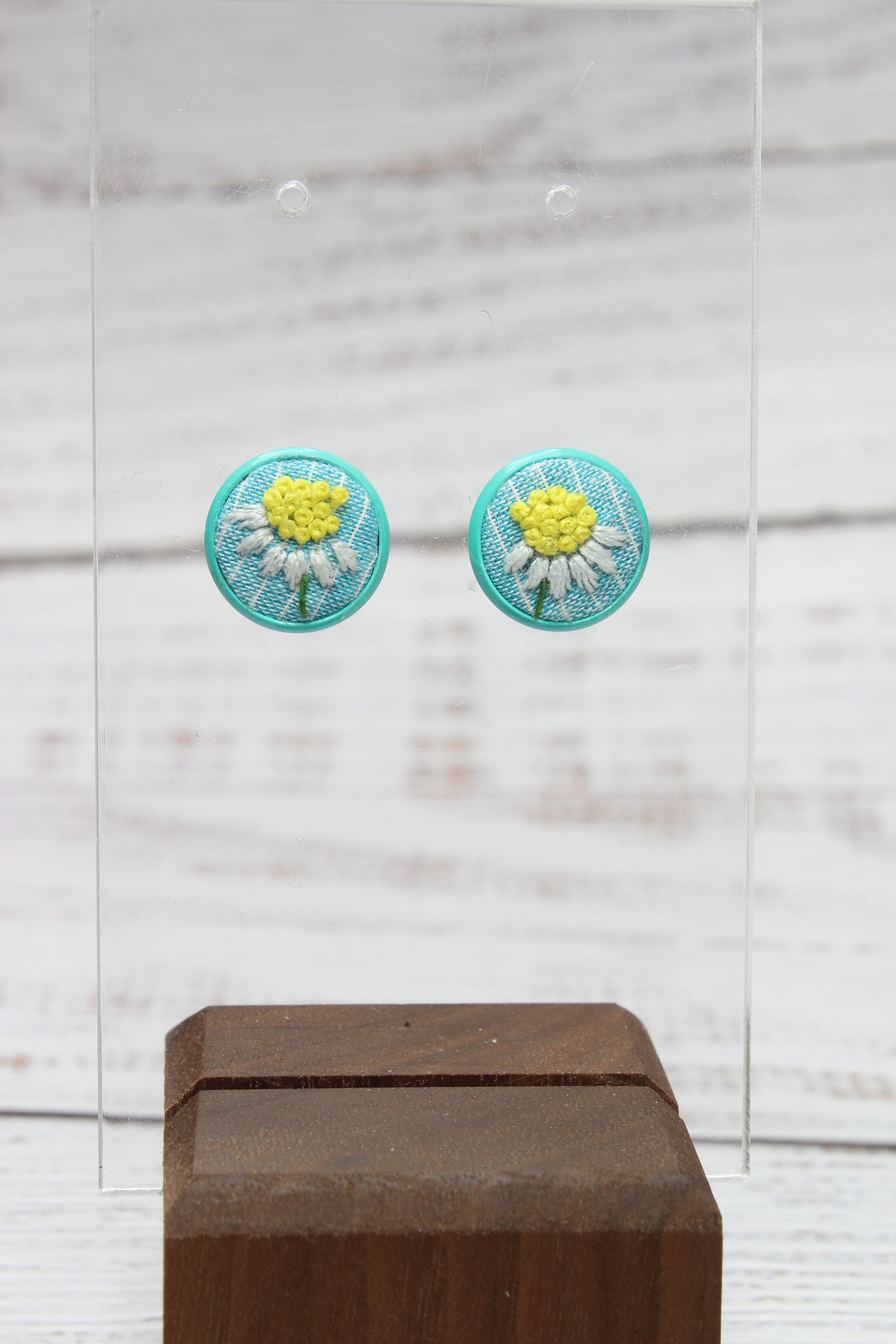 Embroidery Daisy Blue Studs